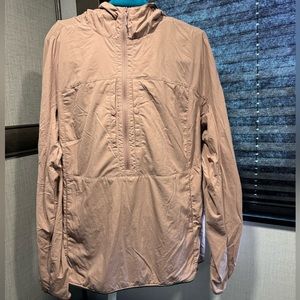 Mauve (Pale Pink) Woman’s Mountain Hardwear Windbreaker Sz Lrg